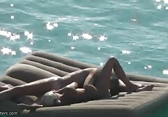 二つの友人バンgranmaに赤ランジェリー 女性 動画 av